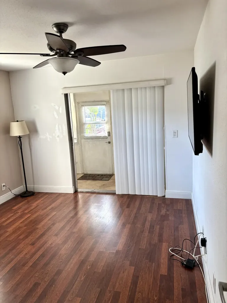 185 Valencia H Delray Beach FL 33446
