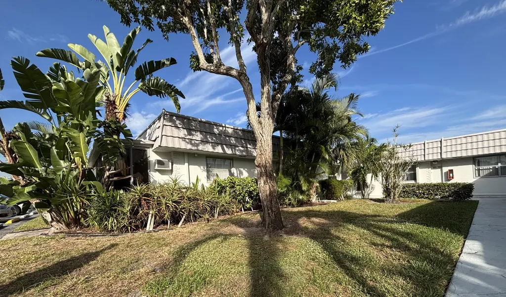 185 Valencia H Delray Beach FL 33446