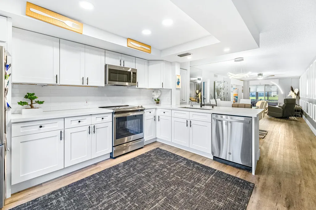 1018 Guildford A Boca Raton FL 33434