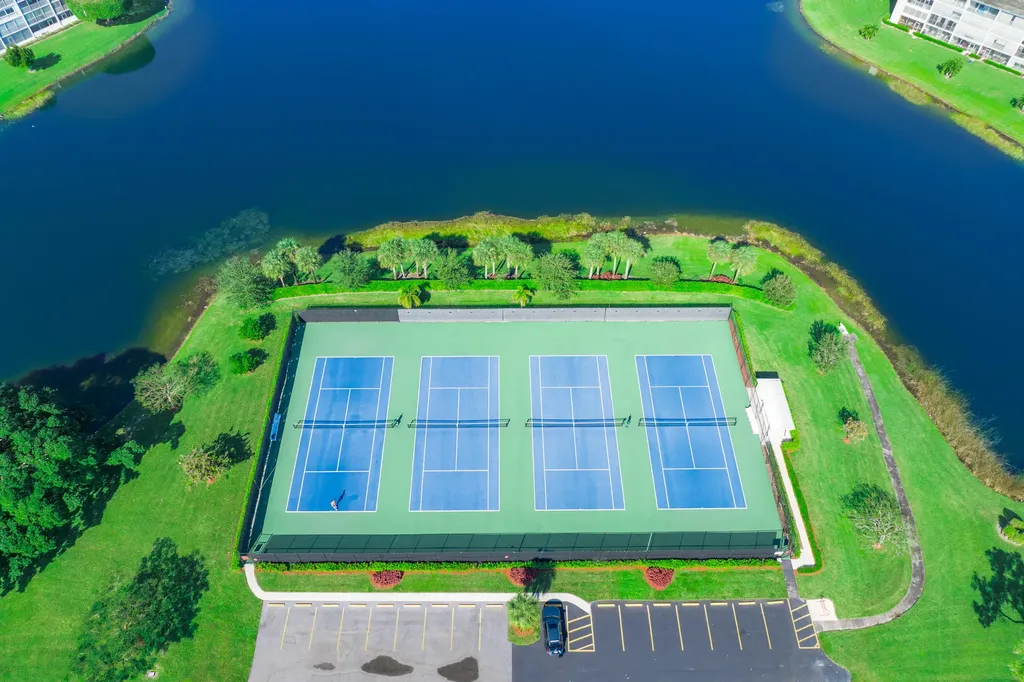 1018 Guildford A Boca Raton FL 33434