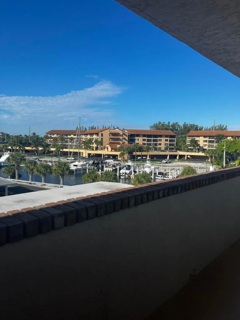 20 Yacht Club Drive North Palm Beach FL 33408