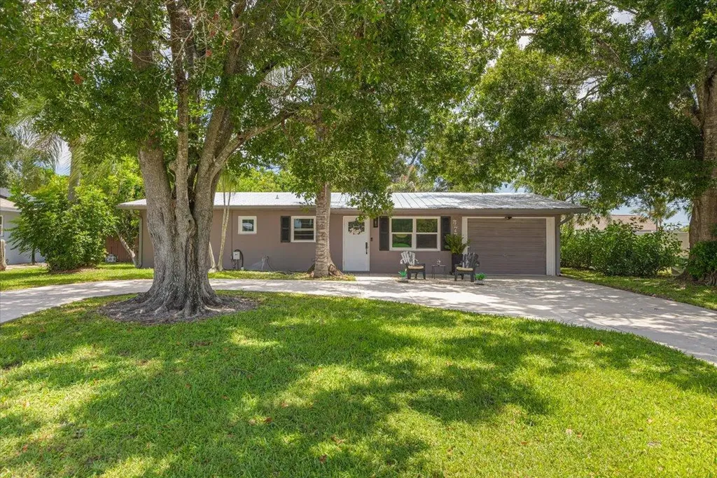 477 SE Asbury Lane Port St Lucie FL 34983