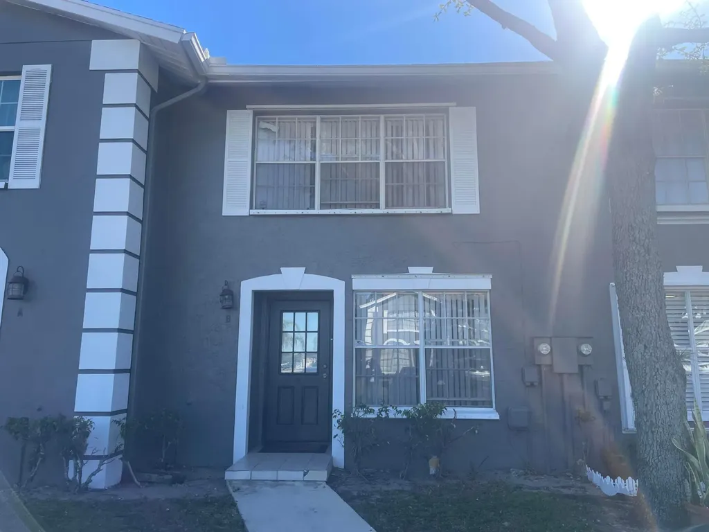 5076 Society Place W West Palm Beach FL 33415
