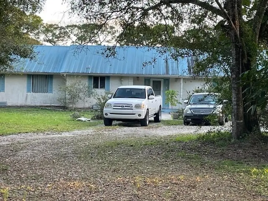2980 Admiral Street Fort Pierce FL 34982