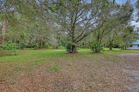 2980 Admiral Street Fort Pierce FL 34982