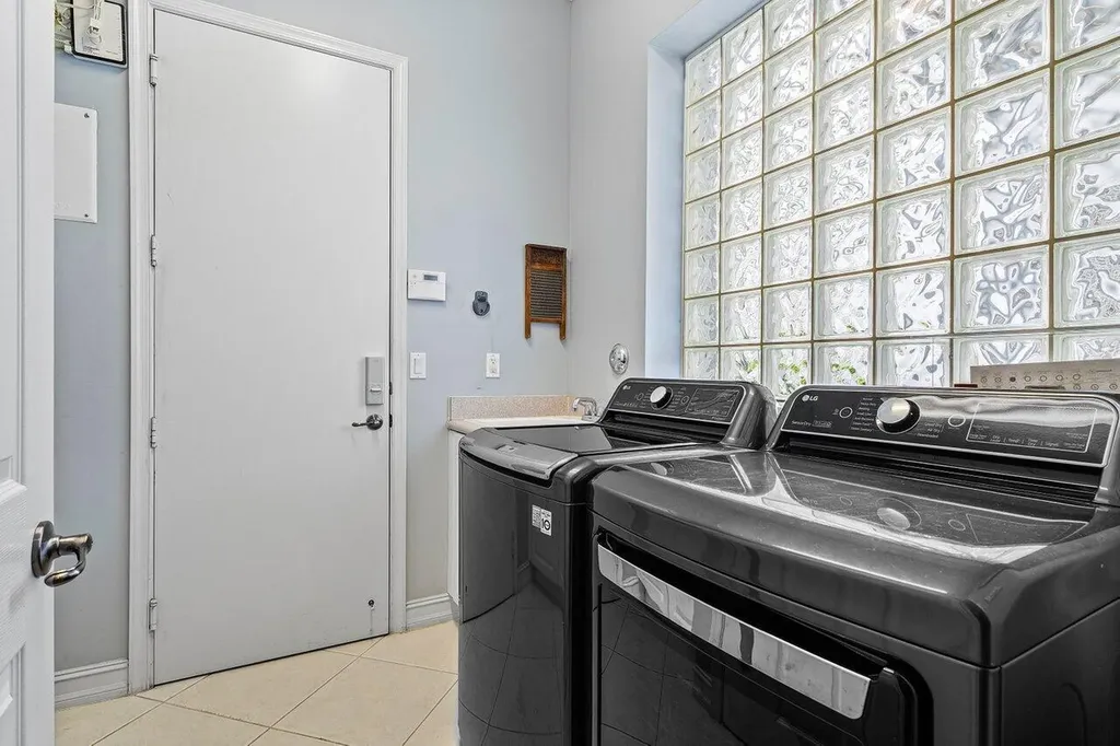 7208 Corning Circle Boynton Beach FL 33437