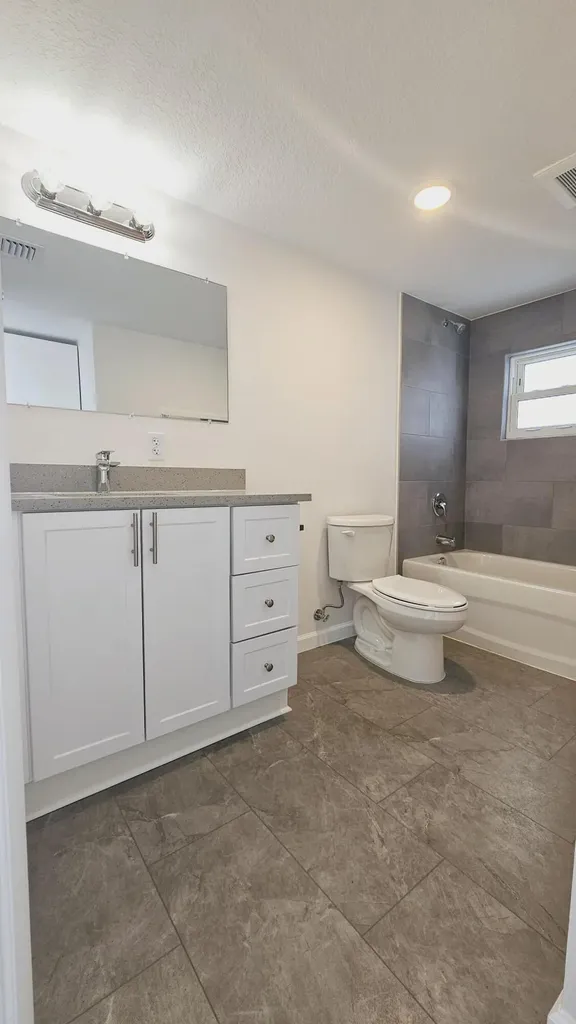 914 10th Street West Palm Beach FL 33401