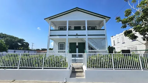 914 10th Street West Palm Beach FL 33401