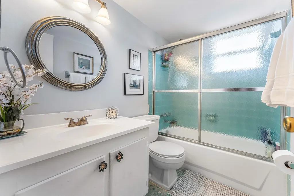 2161 NE 1st Court Boynton Beach FL 33435