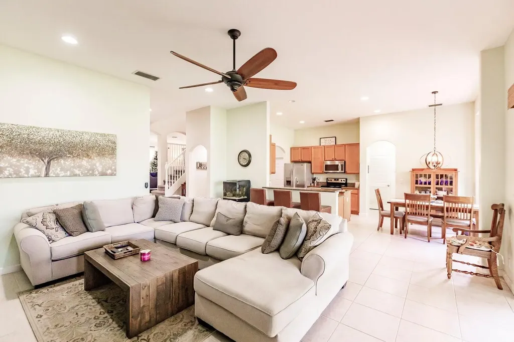 8503 Portobello Lane Palm Beach Gardens FL 33418