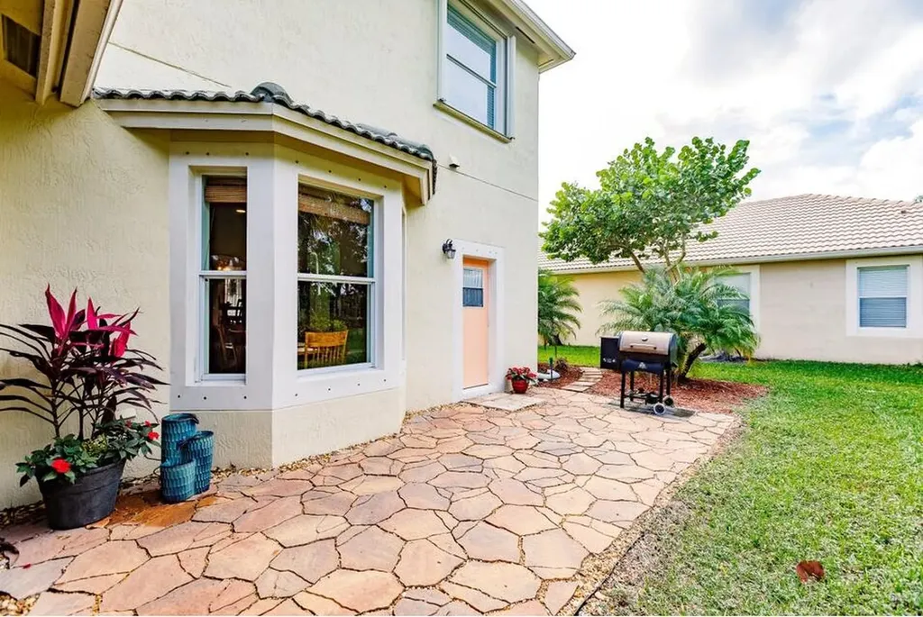 8503 Portobello Lane Palm Beach Gardens FL 33418