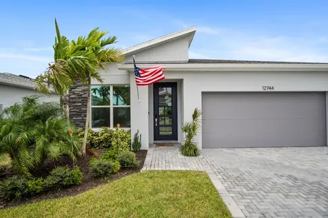 12744 SW Eleanor Drive Port St Lucie FL 34987