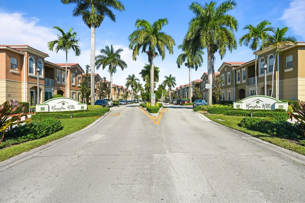 5961 London Lane Tamarac FL 33321