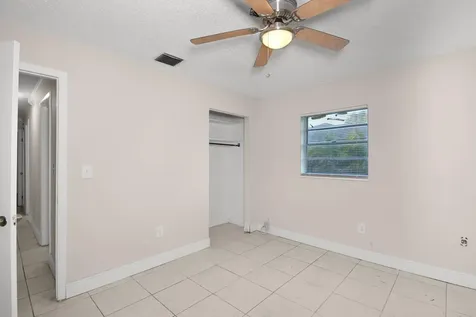 2652 Iroquois Avenue Fort Pierce FL 34946