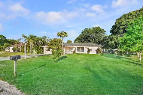 2652 Iroquois Avenue Fort Pierce FL 34946