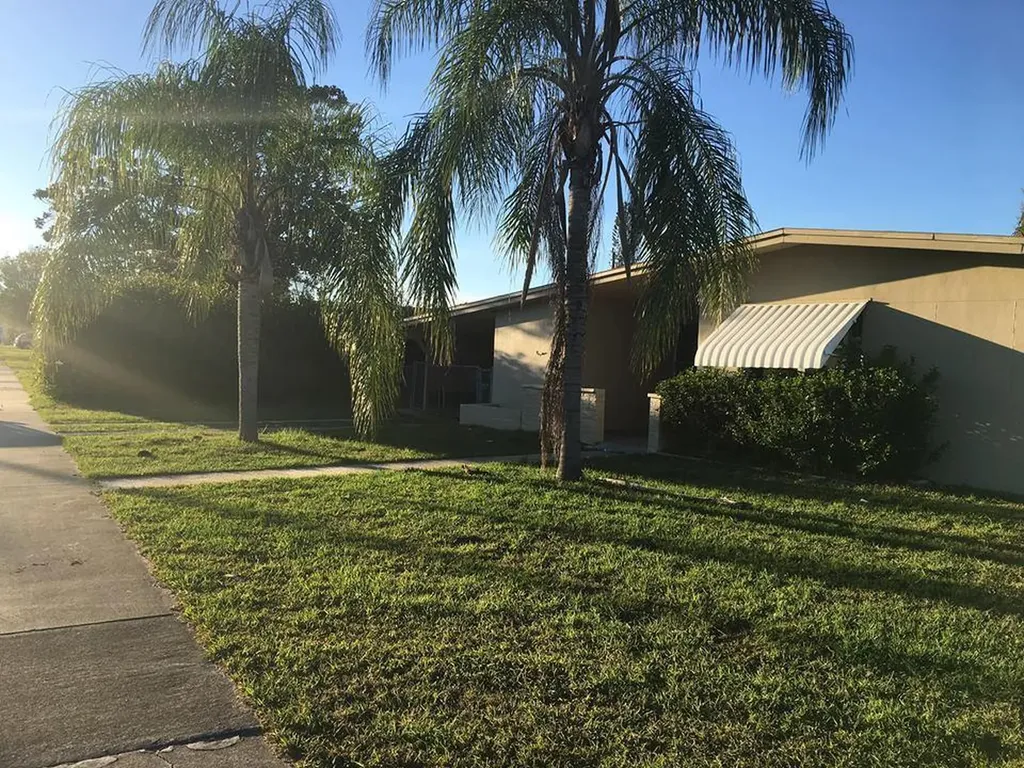 121 SE Bonita Court Port St Lucie FL 34983