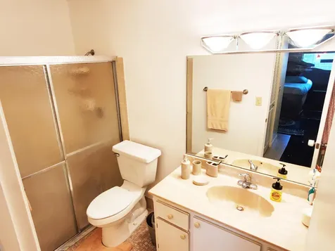 4195 Lucerne Villas Lane Lake Worth FL 33467