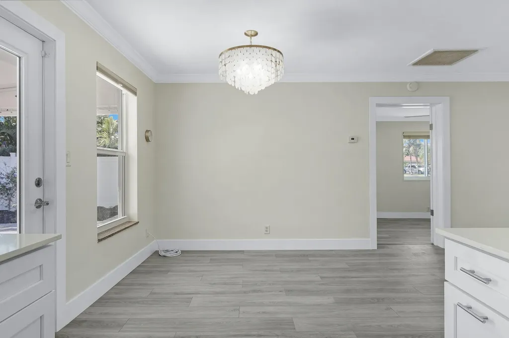 912 SE 8th Court Deerfield Beach FL 33441