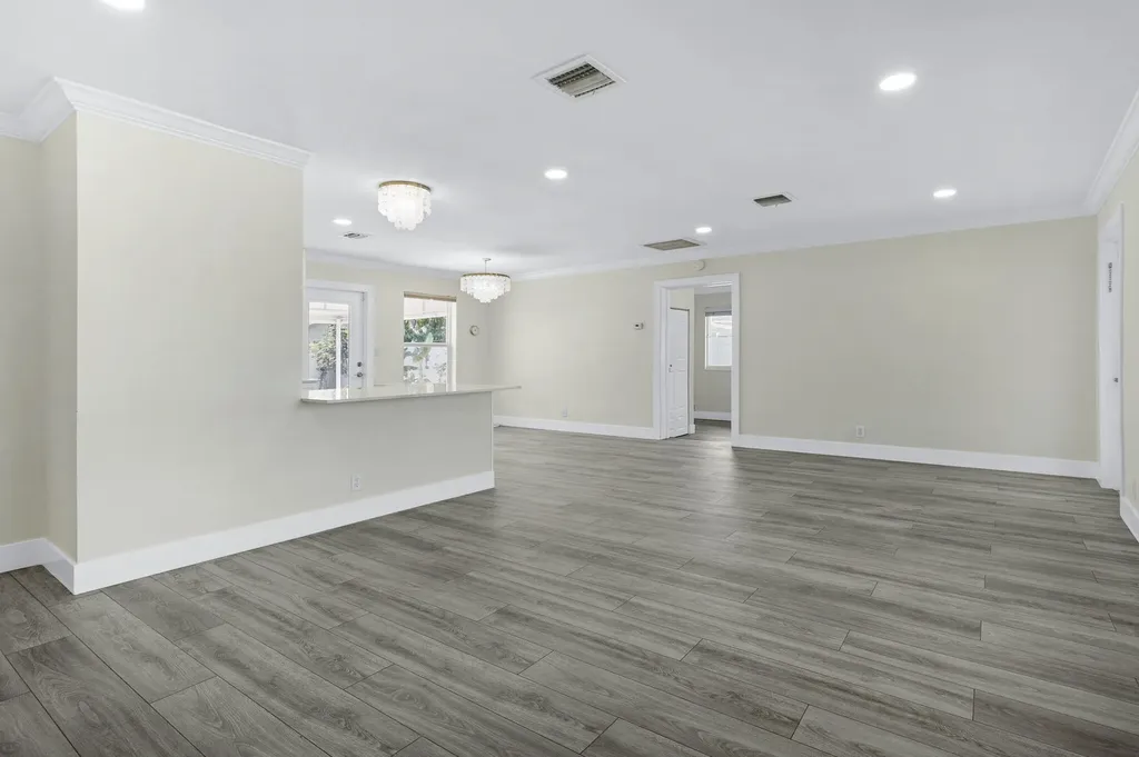 912 SE 8th Court Deerfield Beach FL 33441