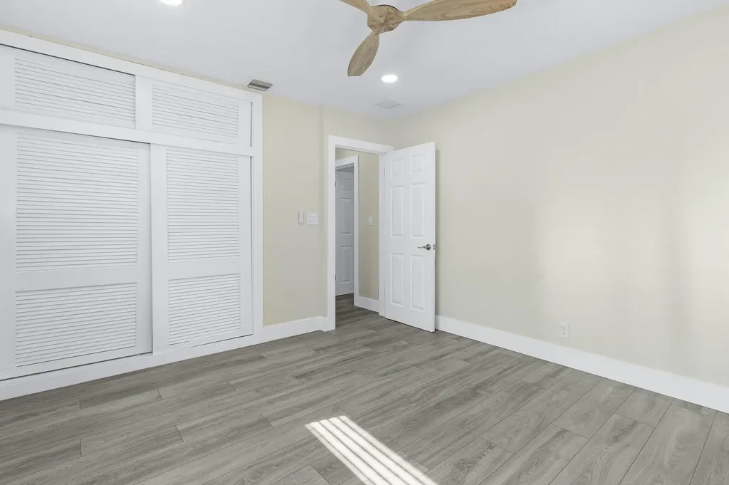 912 SE 8th Court Deerfield Beach FL 33441