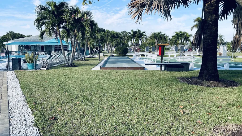 910 South Drive Delray Beach FL 33445