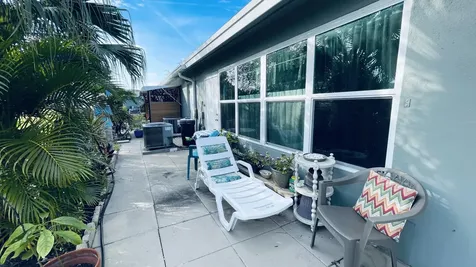 910 South Drive Delray Beach FL 33445