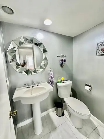 1080 Exeter E Boca Raton FL 33434