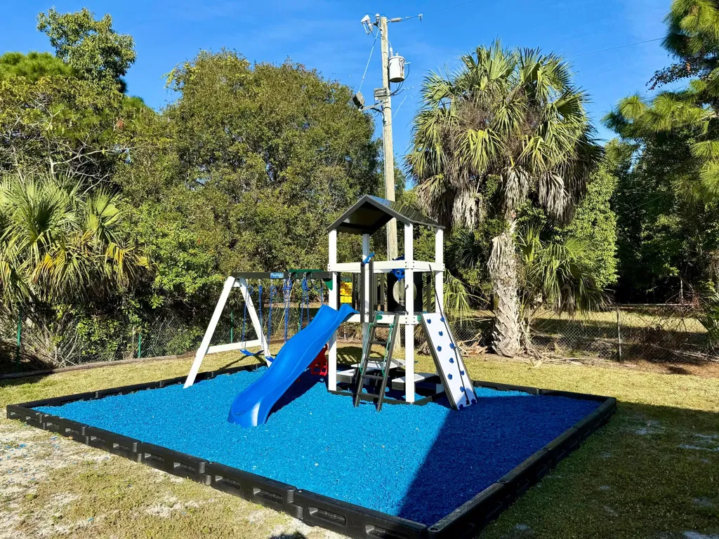 2525 S 25th Street Fort Pierce FL 34981