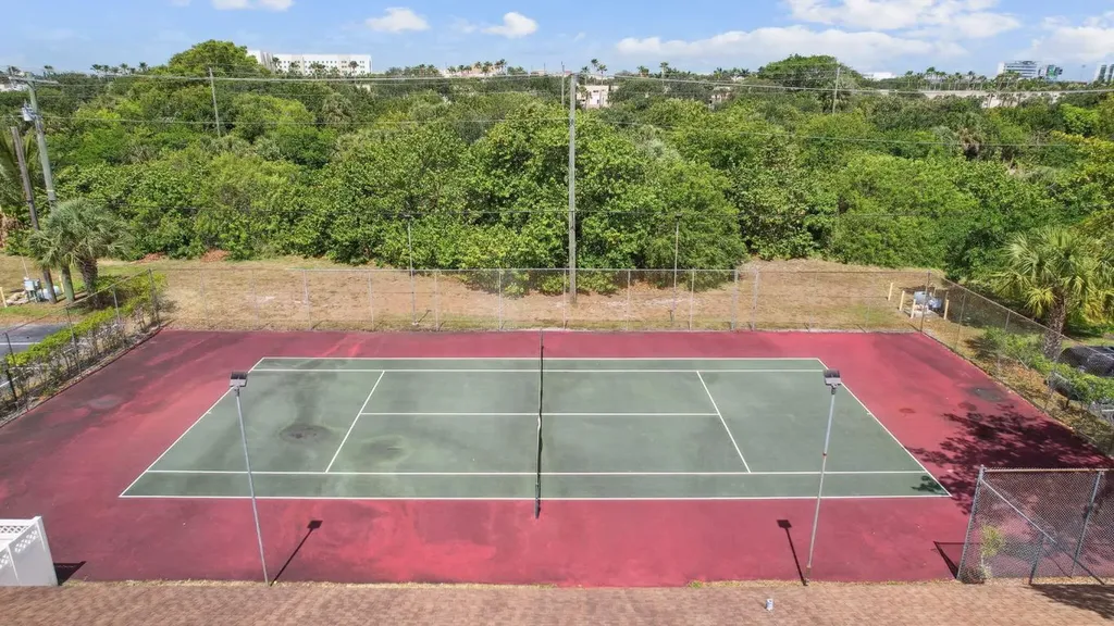 470 NW 20th Street Boca Raton FL 33431
