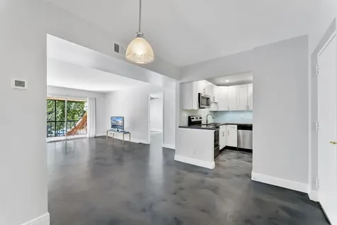 470 NW 20th Street Boca Raton FL 33431