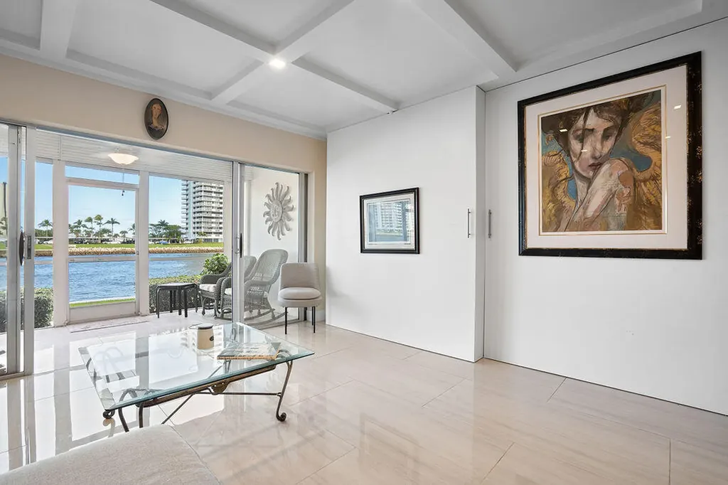 20 Yacht Club Drive North Palm Beach FL 33408