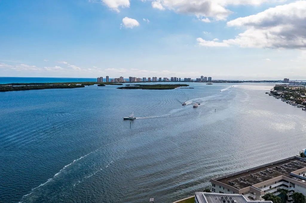 20 Yacht Club Drive North Palm Beach FL 33408