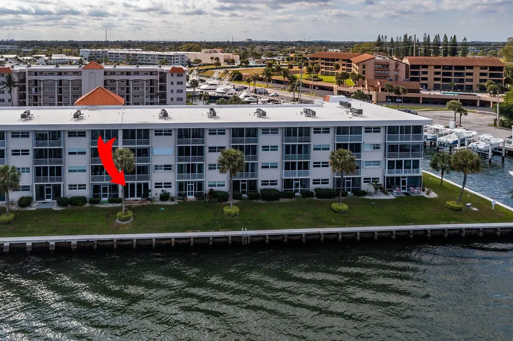 20 Yacht Club Drive North Palm Beach FL 33408