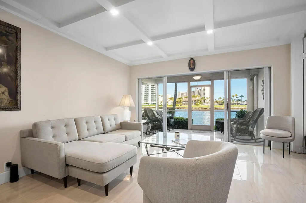 20 Yacht Club Drive North Palm Beach FL 33408