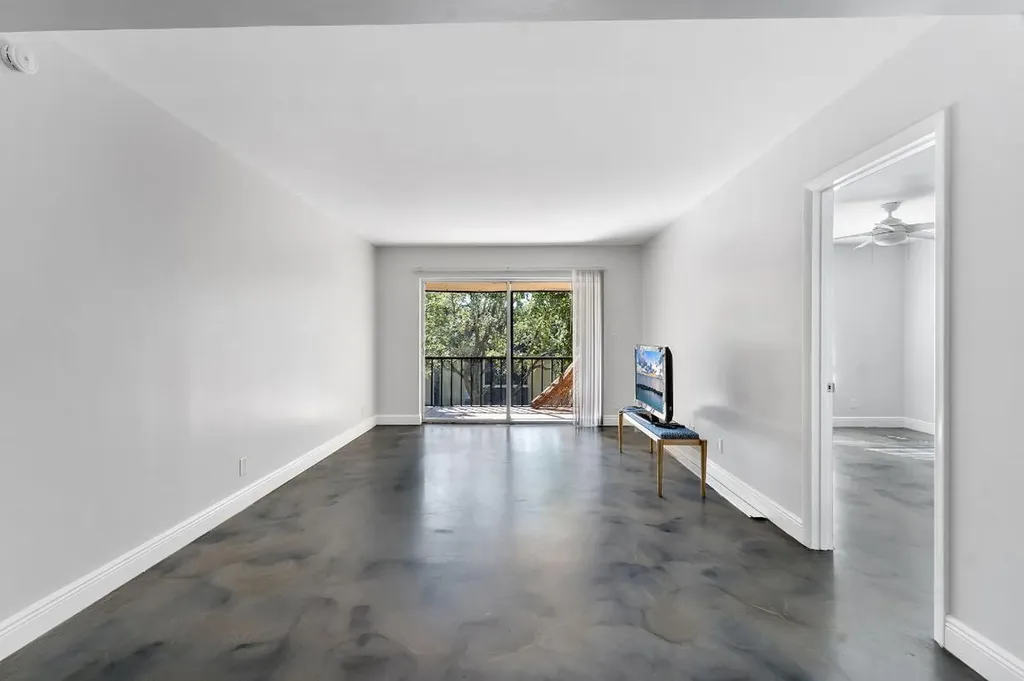 470 NW 20th Street Boca Raton FL 33431