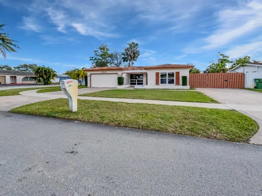 8900 NW 11th Street Pembroke Pines FL 33024