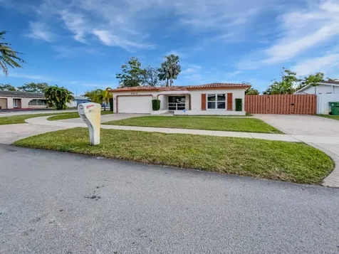 8900 NW 11th Street Pembroke Pines FL 33024