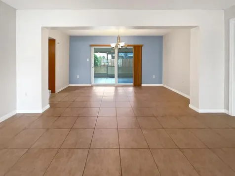 8900 NW 11th Street Pembroke Pines FL 33024