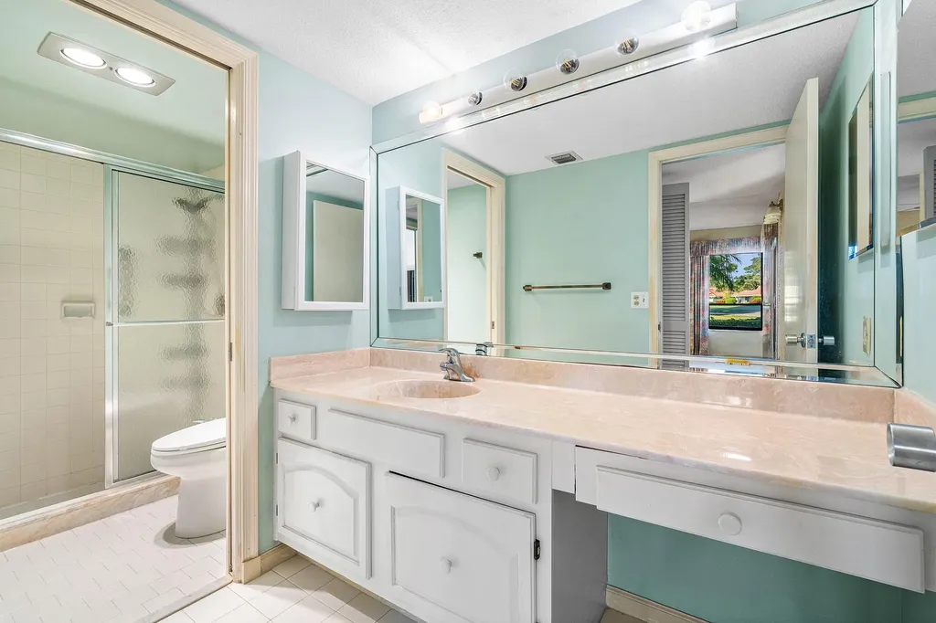4663 Kittiwake Court Boynton Beach FL 33436