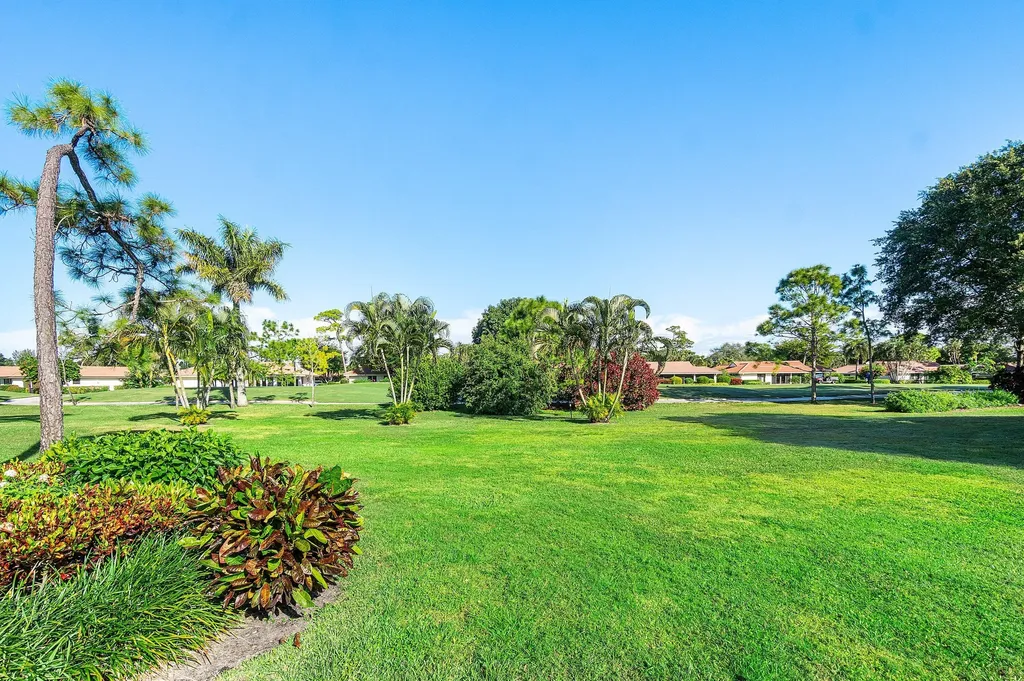 4663 Kittiwake Court Boynton Beach FL 33436