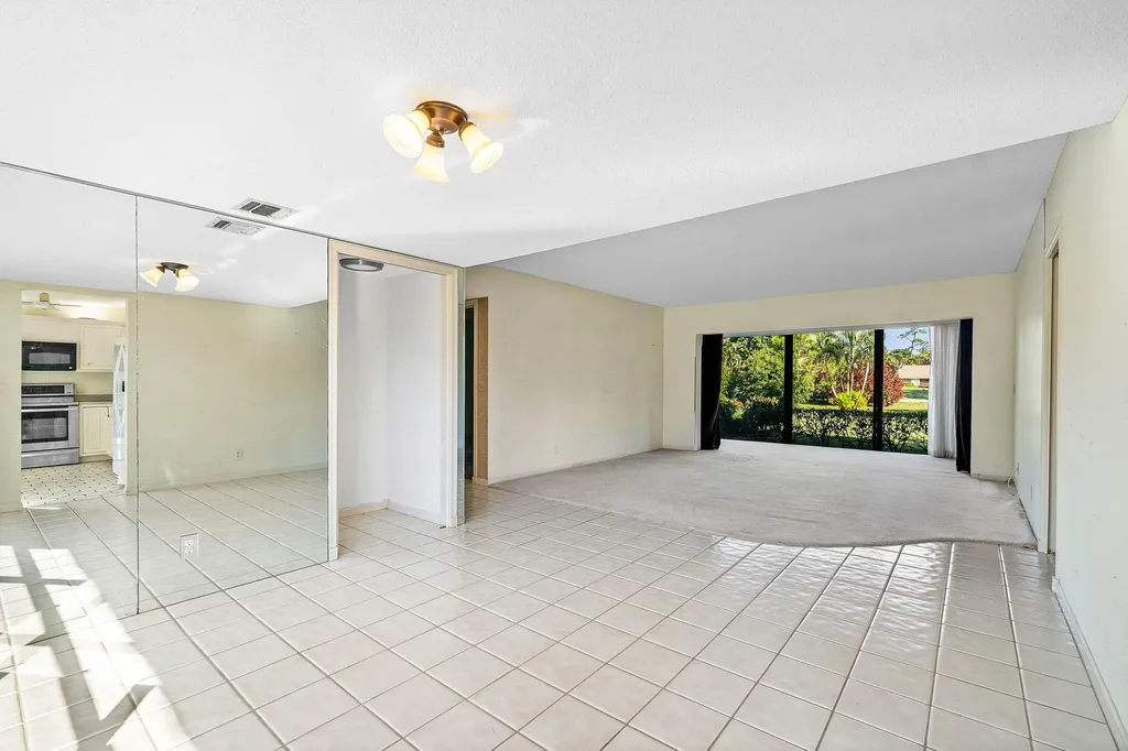 4663 Kittiwake Court Boynton Beach FL 33436