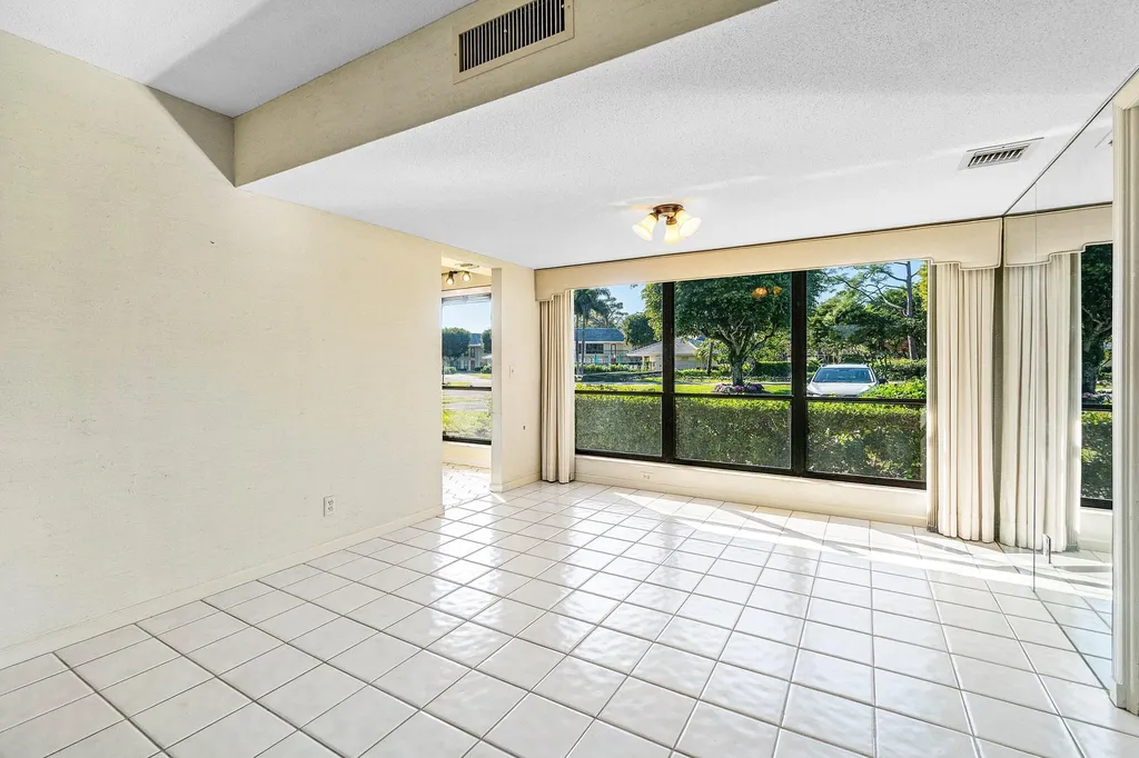 4663 Kittiwake Court Boynton Beach FL 33436