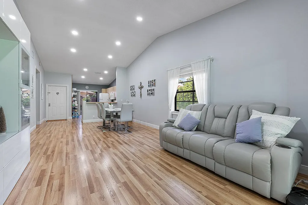 3839 Coco Loba Lane Boynton Beach FL 33436