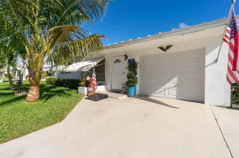 124 SW 14th Street Boynton Beach FL 33426