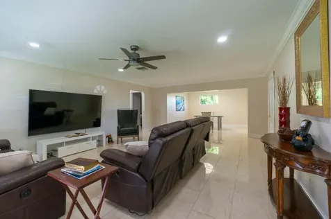 124 SW 14th Street Boynton Beach FL 33426