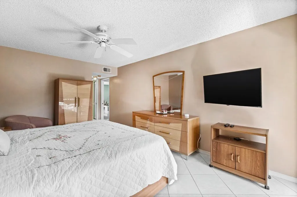 23345 Carolwood Lane Boca Raton FL 33428