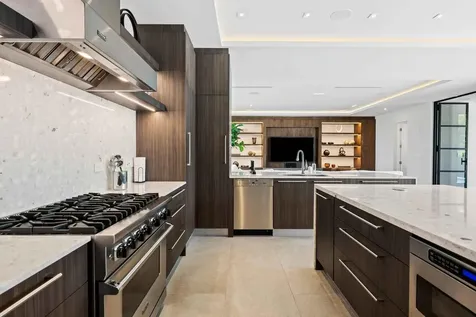 5288 Alton Road Miami Beach FL 33140