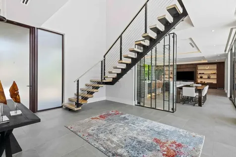 5288 Alton Road Miami Beach FL 33140