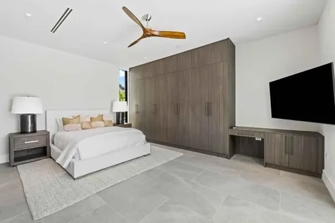 5288 Alton Road Miami Beach FL 33140