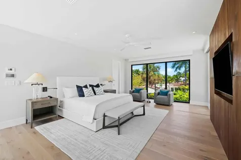 5288 Alton Road Miami Beach FL 33140